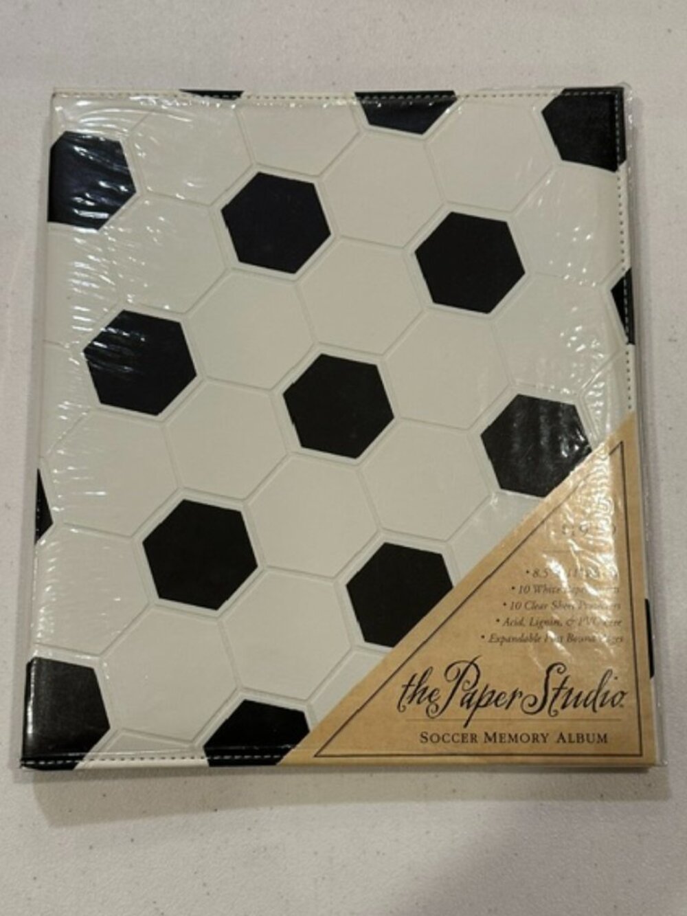 NEW The Paper Studio Soccer Memory Album 8.5" x 11"